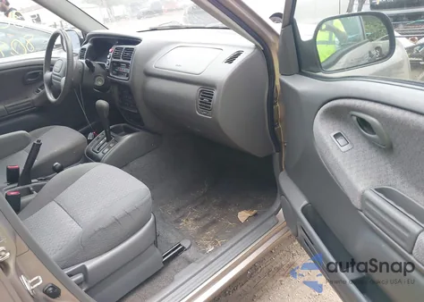 2002 Chevrolet Tracker Hard Top Base из США, поврежденный, VIN 2CNBJ13C126936877